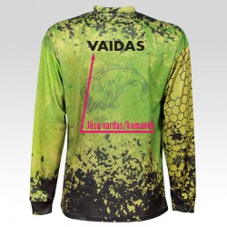 Custom name or team inscription on the shirt | big